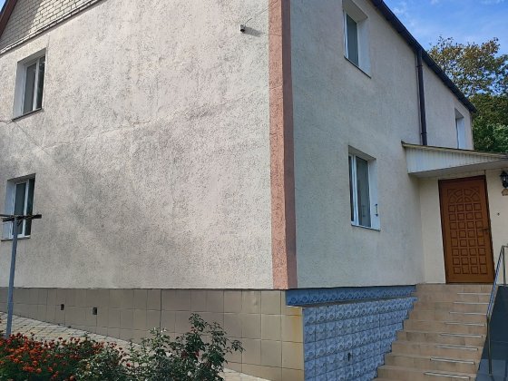 Продам будинок в центрі з ділянкою Житомир