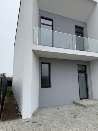 Терміновий продаж кутового  таунхаусу  м. Ужгород - фото 1
