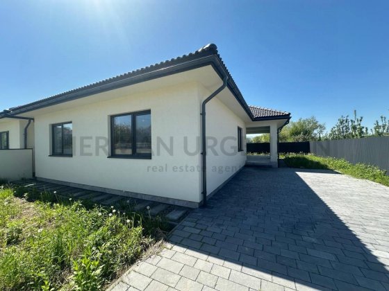 Продаж будинку 139 м.кв / 3.8 соток / Ужгород, р-н Компотний Ужгород