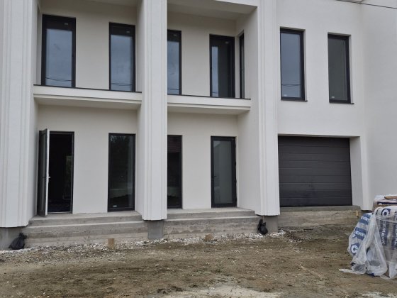 Продаж таунхаусів на Осипенка Ужгород