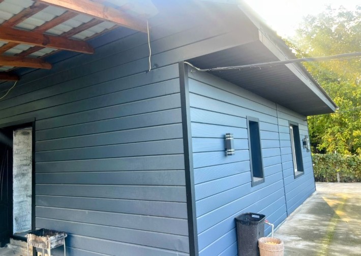 Продам ДОМ В ТАРОМСКОМ. с ремонтом - фото 1