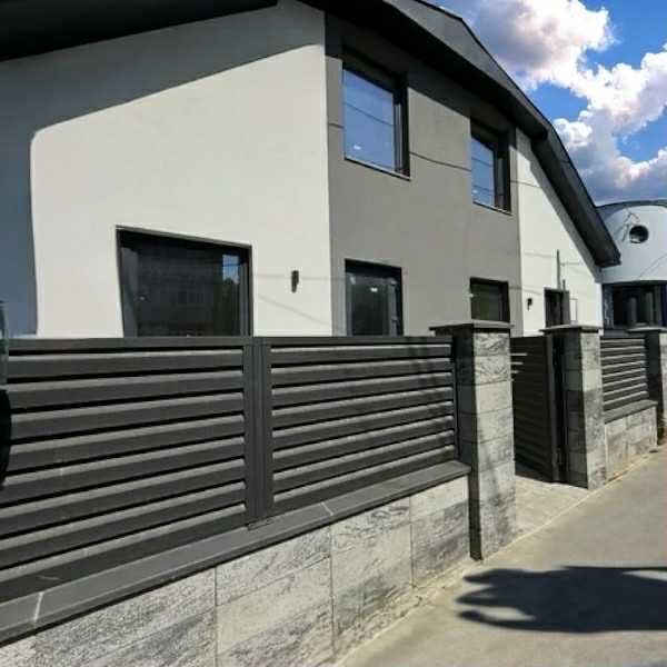 Продаж будинку в центрі міста - фото 1