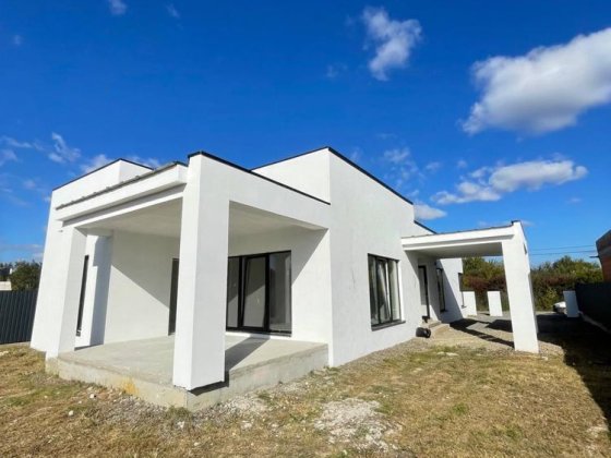 Продаж будинку / Садовий / Торг Ужгород