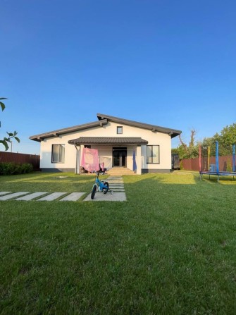 Продаж гарного будинку для сімʼї - фото 1