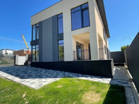 Стильний дуплекс в кращому районі міста, Ужгород