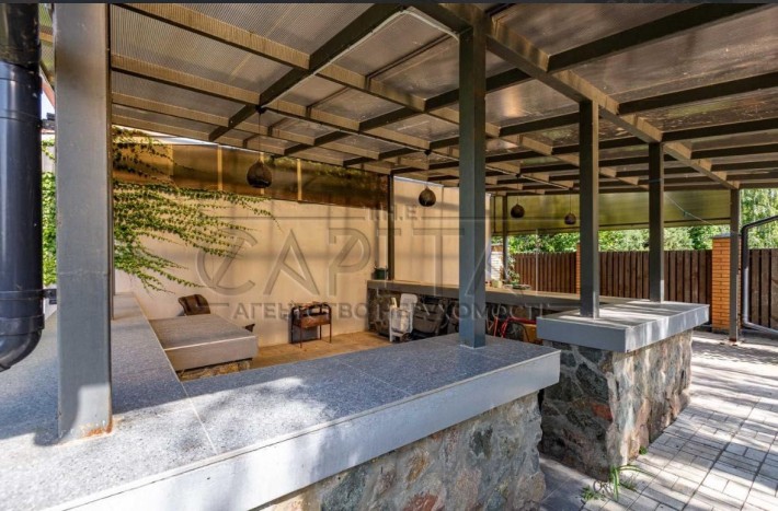 Пропонується класичний будинок 300 м2 у Дарницькому районі) - фото 1