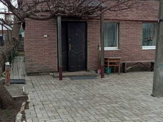 Продам будинок в приватному секторі.