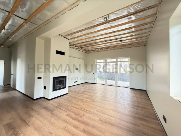 Продаж американки 135 м.кв / 4,5 сотки/ р-н Червеница, Ужгород - фото 1