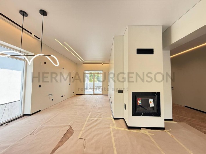 Продаж будинку 220 м.кв / 4,5 сотки/ р-н Червеница, Ужгород - фото 1