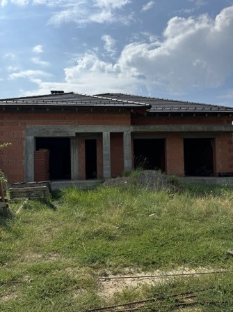 Недобудова з рокшіним проектом на елітній вулиці - фото 1