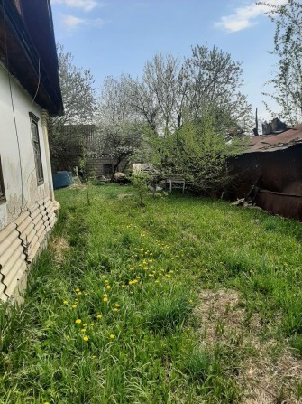 Продам частину будинку  з окремим  двором біля лісу - фото 1