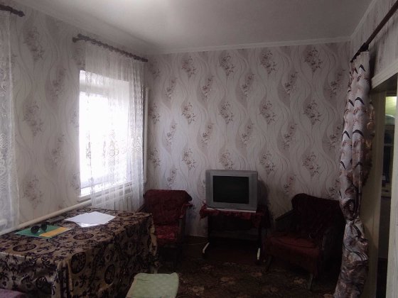 Продам частину будинку 40 м. кв. у хорошому житловому стані! Дніпро