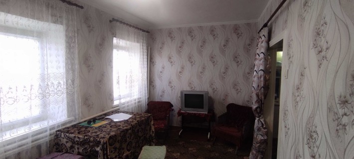 Продам частину будинку 40 м. кв. у хорошому житловому стані! - фото 1