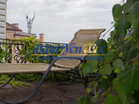 Продажа будинка з  выходом в парк пер. Болсуновский, Центр . Киев