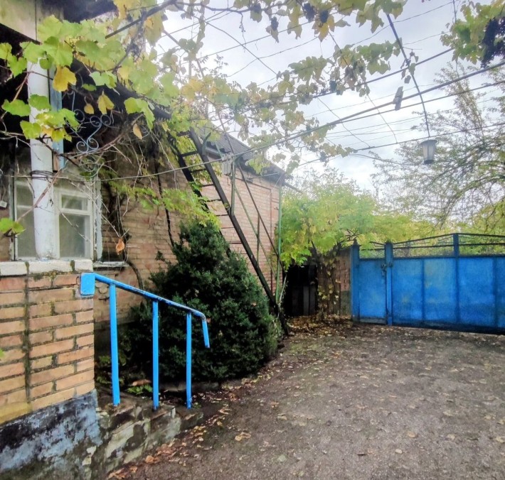 Продаж окремого будинку - фото 1