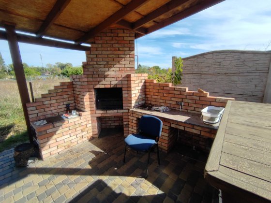 Продам охайний будинок у Березановці з приватизов ділянкою і альтанкою Дніпро