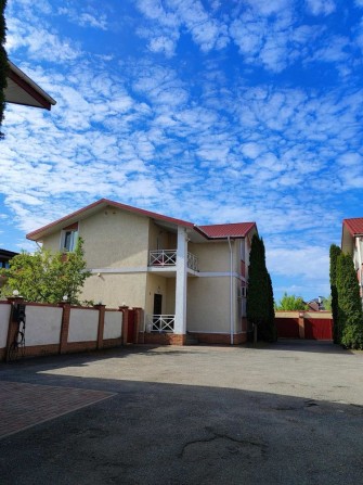 Продається просторий будинок з сауною та басейном біля м. Славутич - фото 1