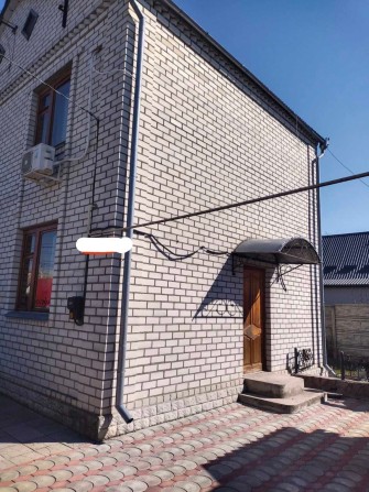 Продам 2поверх.будинок в центрі міста - фото 1