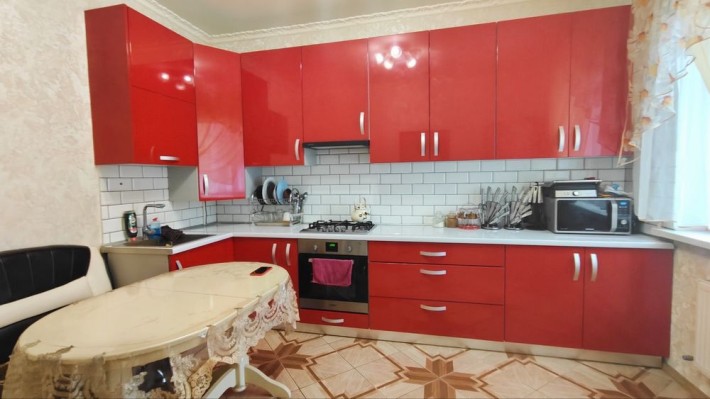 Продаж великого будинку для великої родини. - фото 1