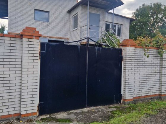 Продам будинок вул. Військбуд