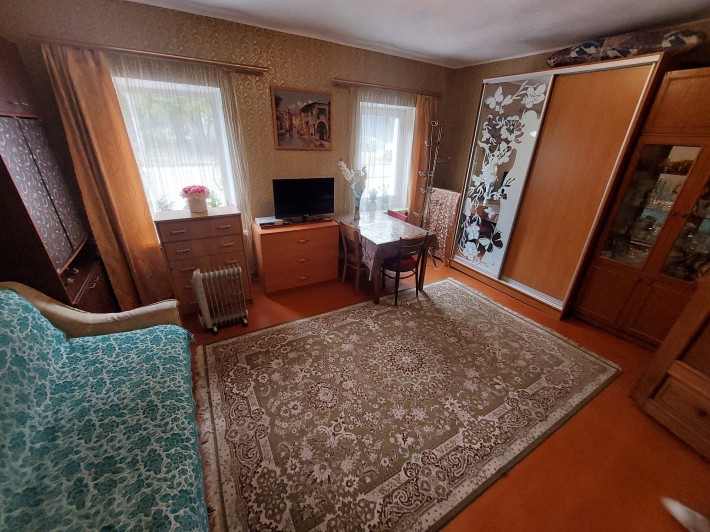 Частина будинку в центрі міста+ ділянка під забудову - фото 1