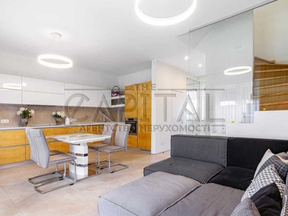 Продаж/ Таунхаус/ 112 м2/ Солом'янський район/ вул. Потоцького Павла Киев