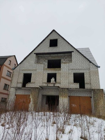 Недобудований житловий будинок - фото 1