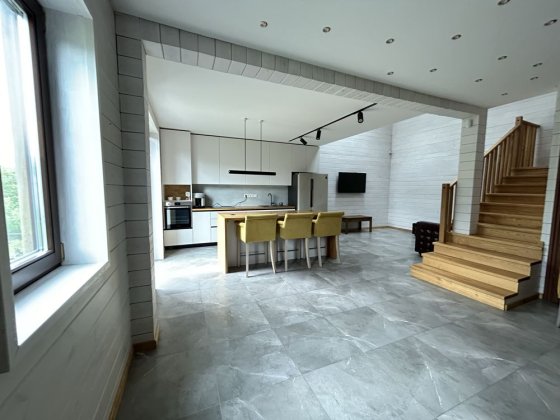 Дом в Киеве, Жуляны,ул. Воздухофлотская Киев