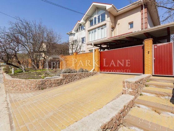 Продаю дом на Печерске по цене квартиры! Киев