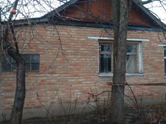 Власник. Продам будинок 30м.кв. Є газ, світло, вода. Ціна 14 тис. $ Кропивницький