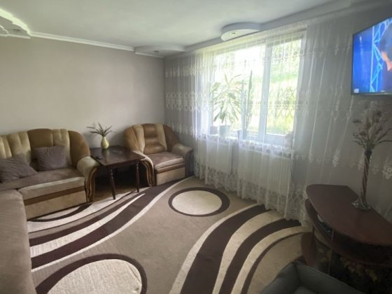 Продам двохповерхову частину будинку на Польовий Житомир