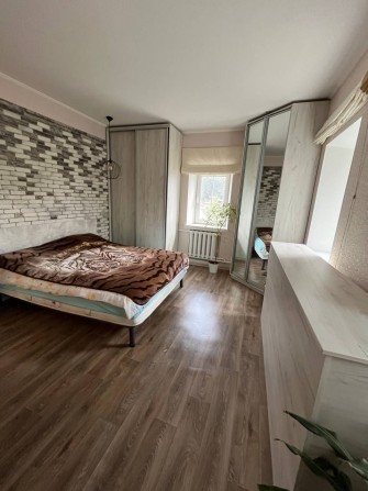 Продам будинок на Олексіївці ( Меживий Бульвар) червона лінія - фото 1