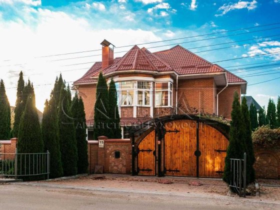 Продажа дома с бассейном, Голосеевский р-н Київ