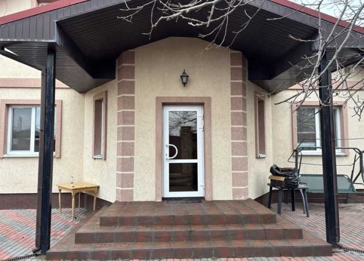 Будинок на Антоновича, на 2 входи - фото 1