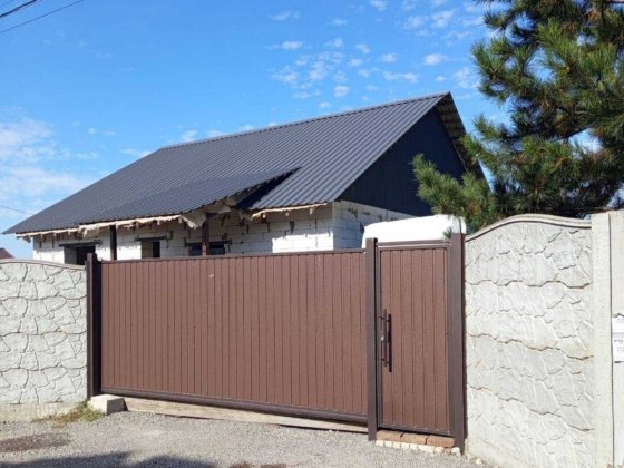 Продам будинок на Мирному Дніпро