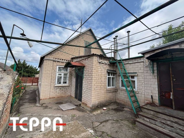 Продаж будинку з гаражем на ДД - фото 1