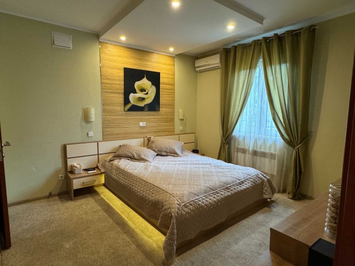 Продаж будинку, 180 м2/гараж, вул. Ольжича, Дорогожичі, можна під офіс - фото 1