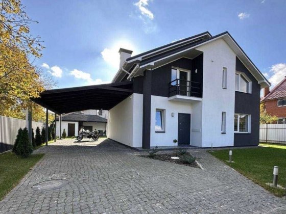 Продаж 2 поверхового будинку 237 кв. м, 5 к, барбекб Киев