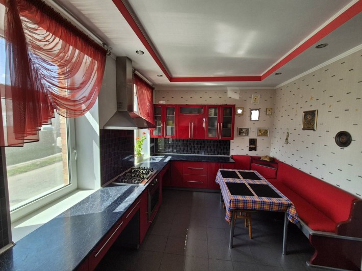 Продається будинок в Центральній частині міста. - фото 1