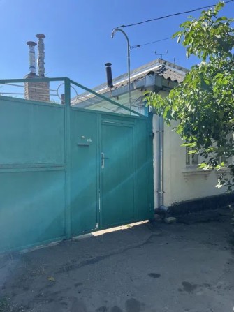 Продам частину будинку на Новомиколаївці. - фото 1