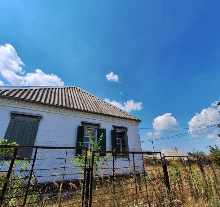 Продам дом в центре Таромского - фото 1