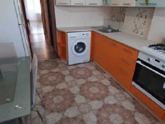 Продам однокомнатную квартиру с ремонтом в Корабельном (р-н 1 школы)