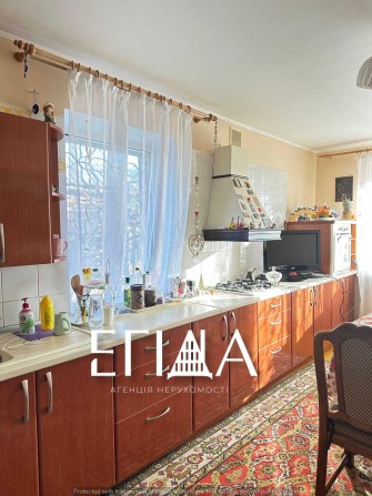 Двоповерховий будинок на Новомиколаївці, 100 кВ. - фото 1