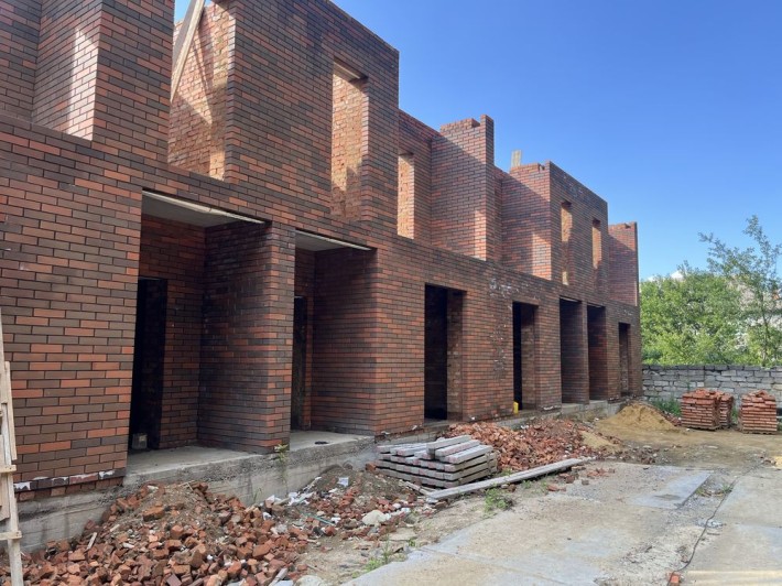 Таунхаус з виглядом на ліс. - фото 1