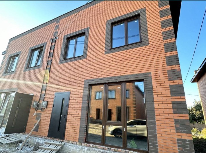 Продам таунхаус  з ремонтом ТОП ціна - фото 1