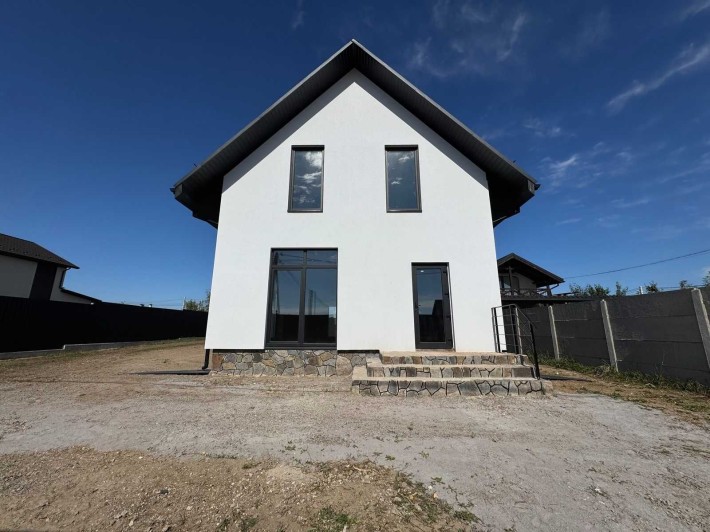 Продаж цегляного будинку на Академічному - фото 1