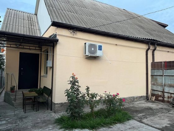 Продам пів будинку Первомайський район не Дорого Ремонт