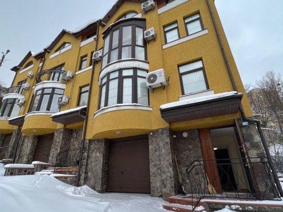 Котедж вул.Міжгірна( Професорська Колонія) Львов