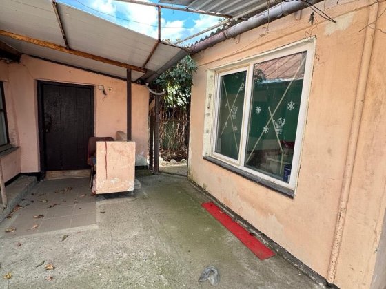 Продам будинок по вул . Першотравнева Миколаїв