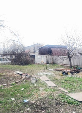 Купите ДОМ район улицы Киевская (10 соток участок ) - фото 1